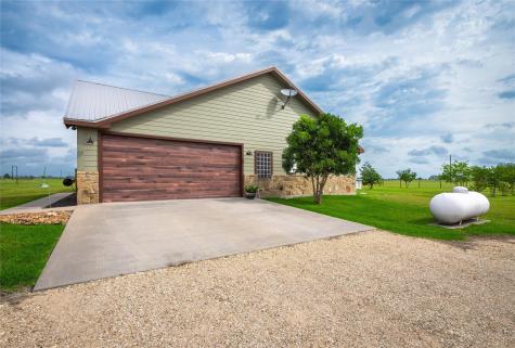 851 & 877 County Road 455 Coupland TX 78615