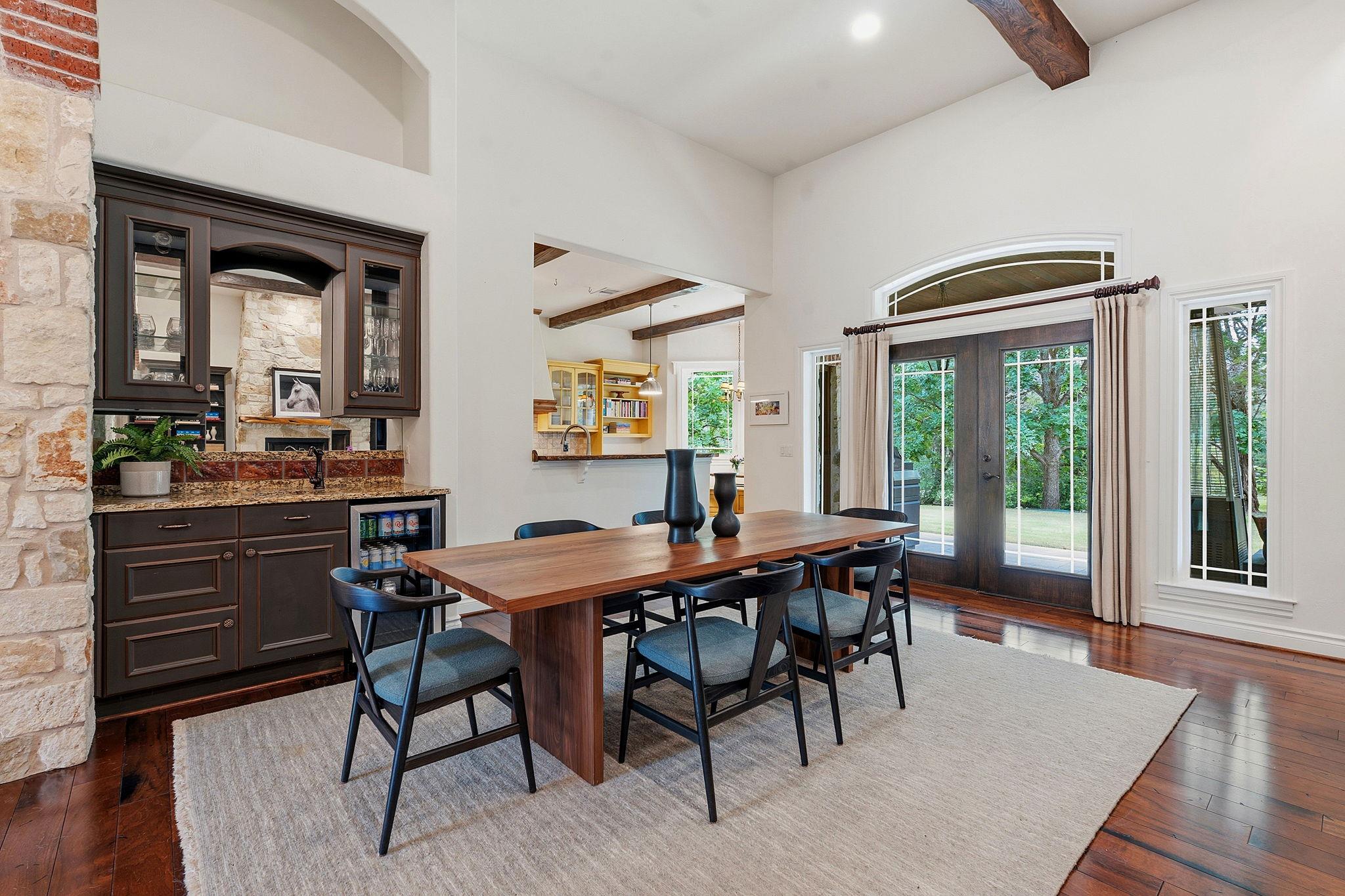 8121 Bluff Trail Austin TX 78737