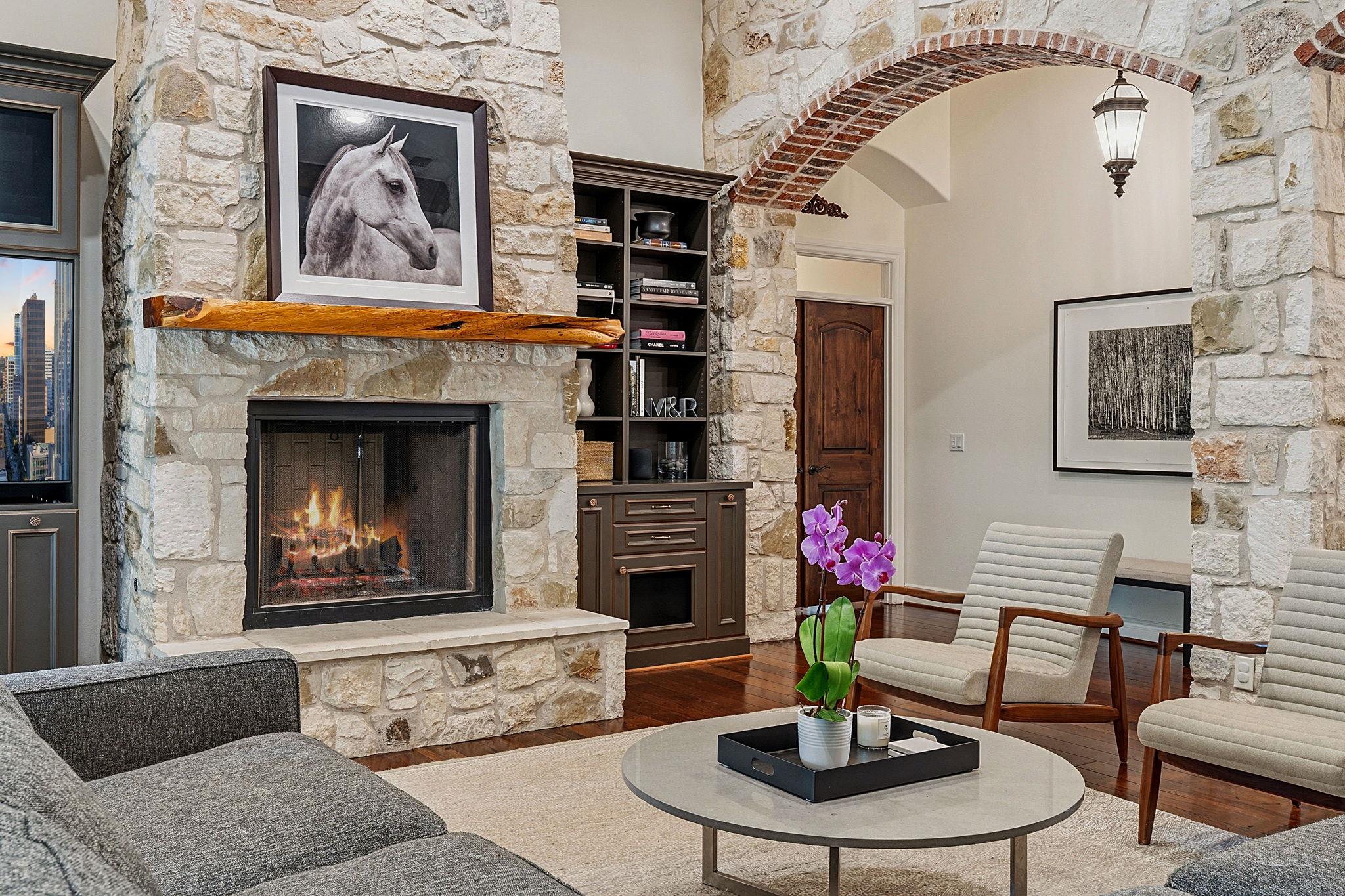 8121 Bluff Trail Austin TX 78737