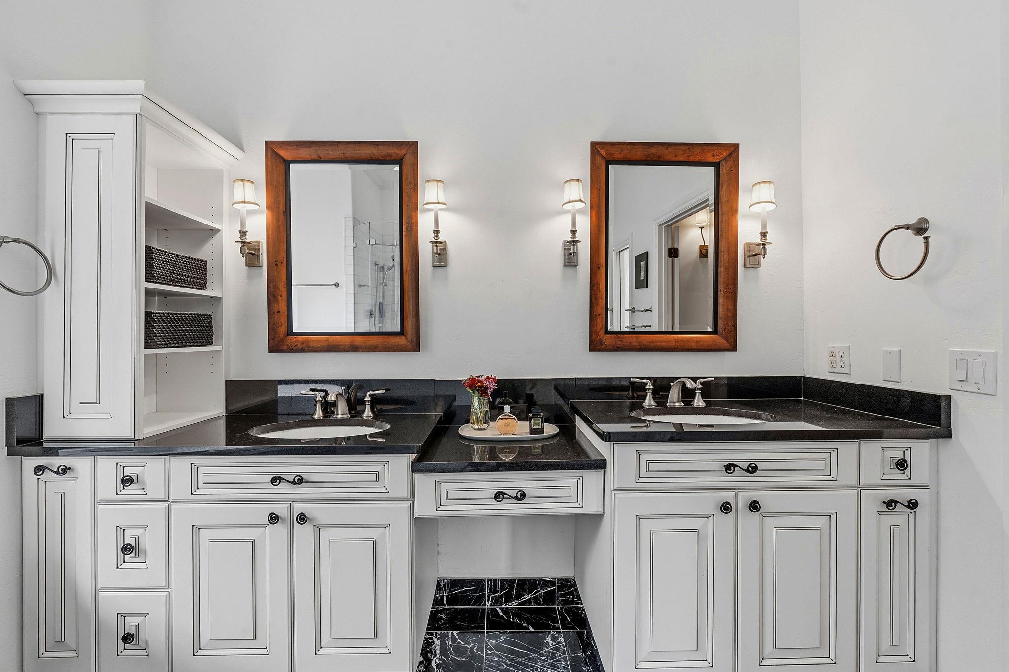 8121 Bluff Trail Austin TX 78737