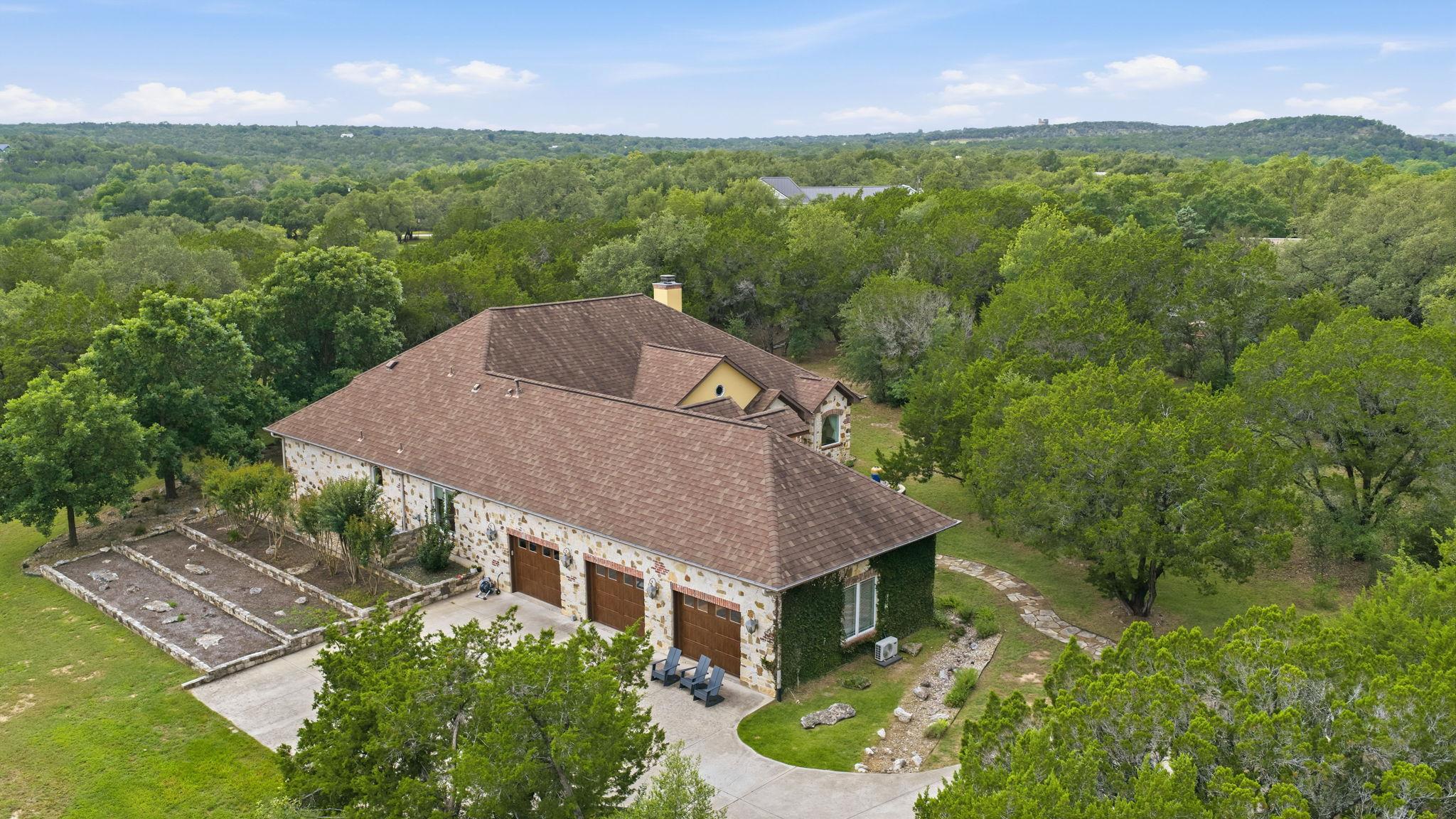 8121 Bluff Trail Austin TX 78737