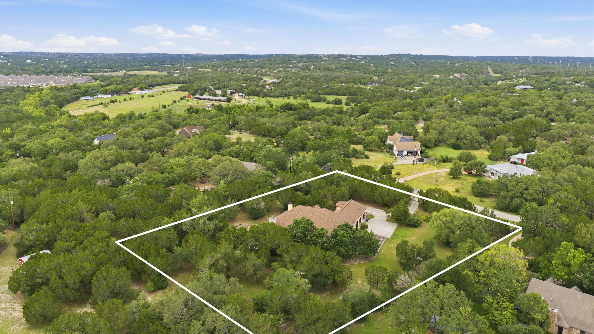 8121 Bluff Trail Austin TX 78737