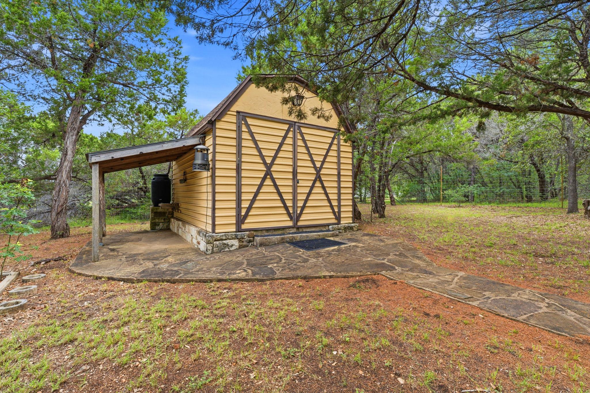 8121 Bluff Trail Austin TX 78737