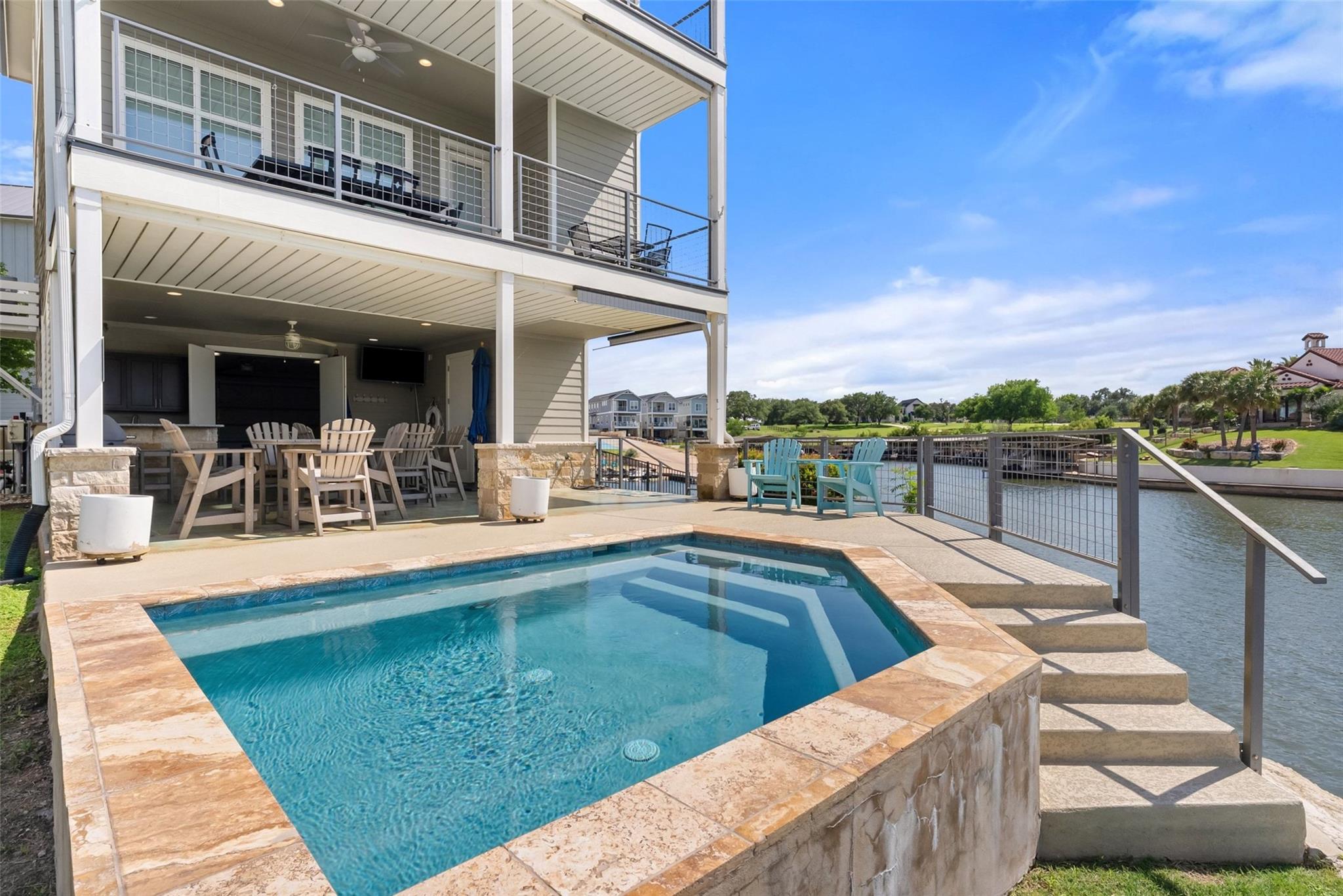 412 Island Circle Kingsland TX 78639