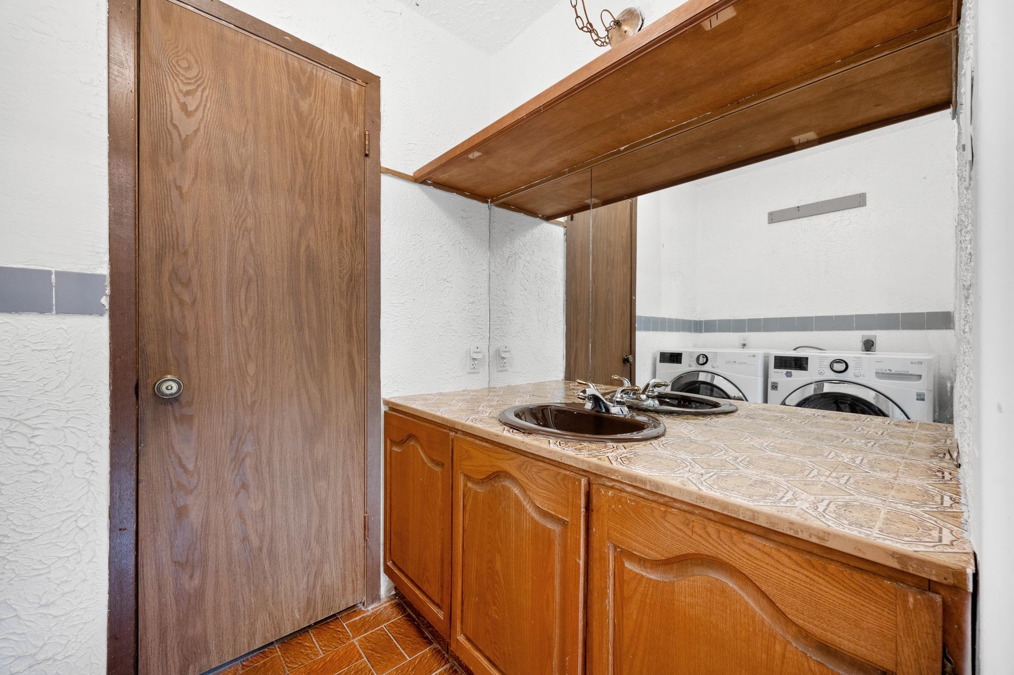 12422 Deer Track Austin TX 78727