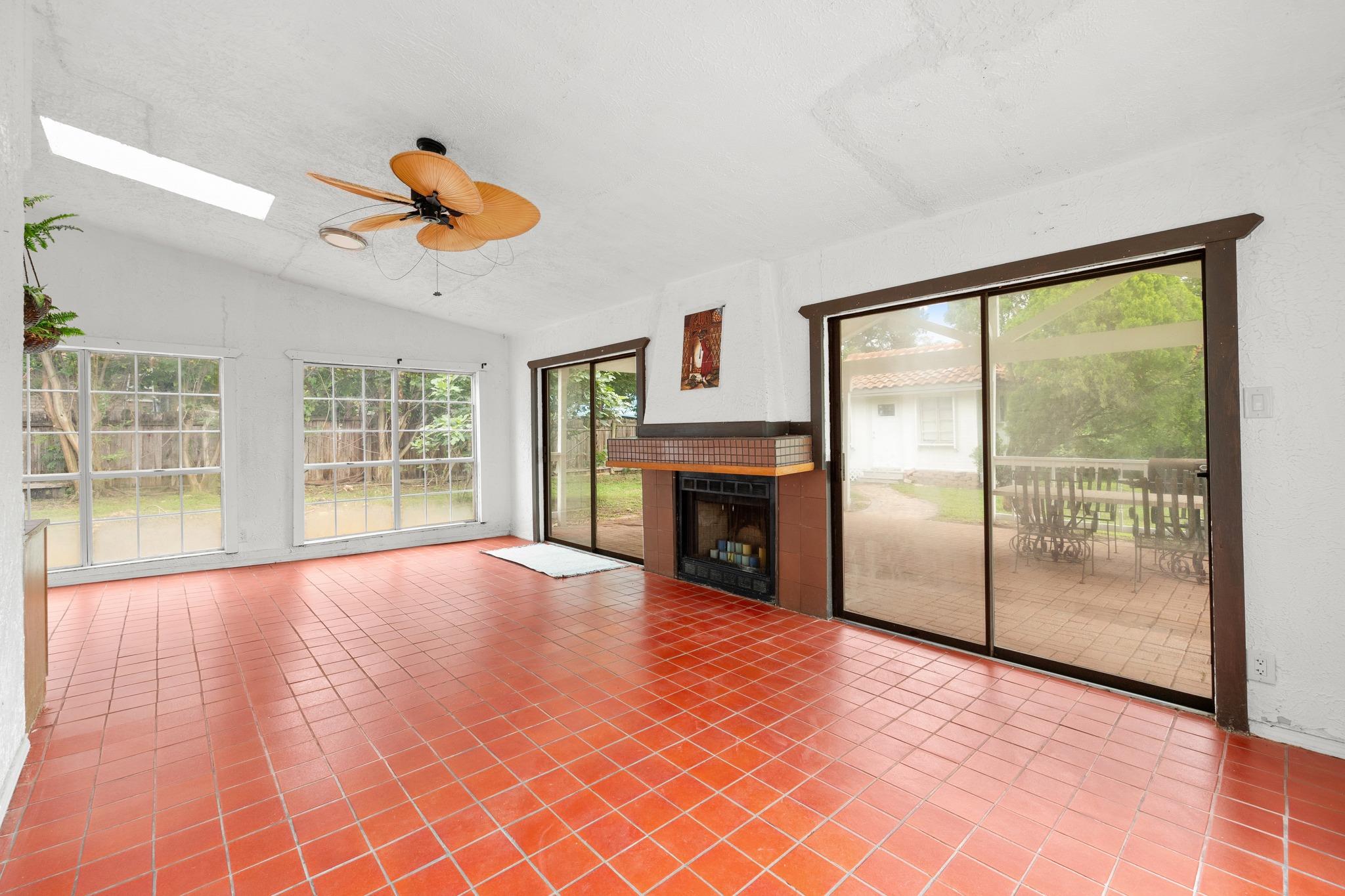 12422 Deer Track Austin TX 78727