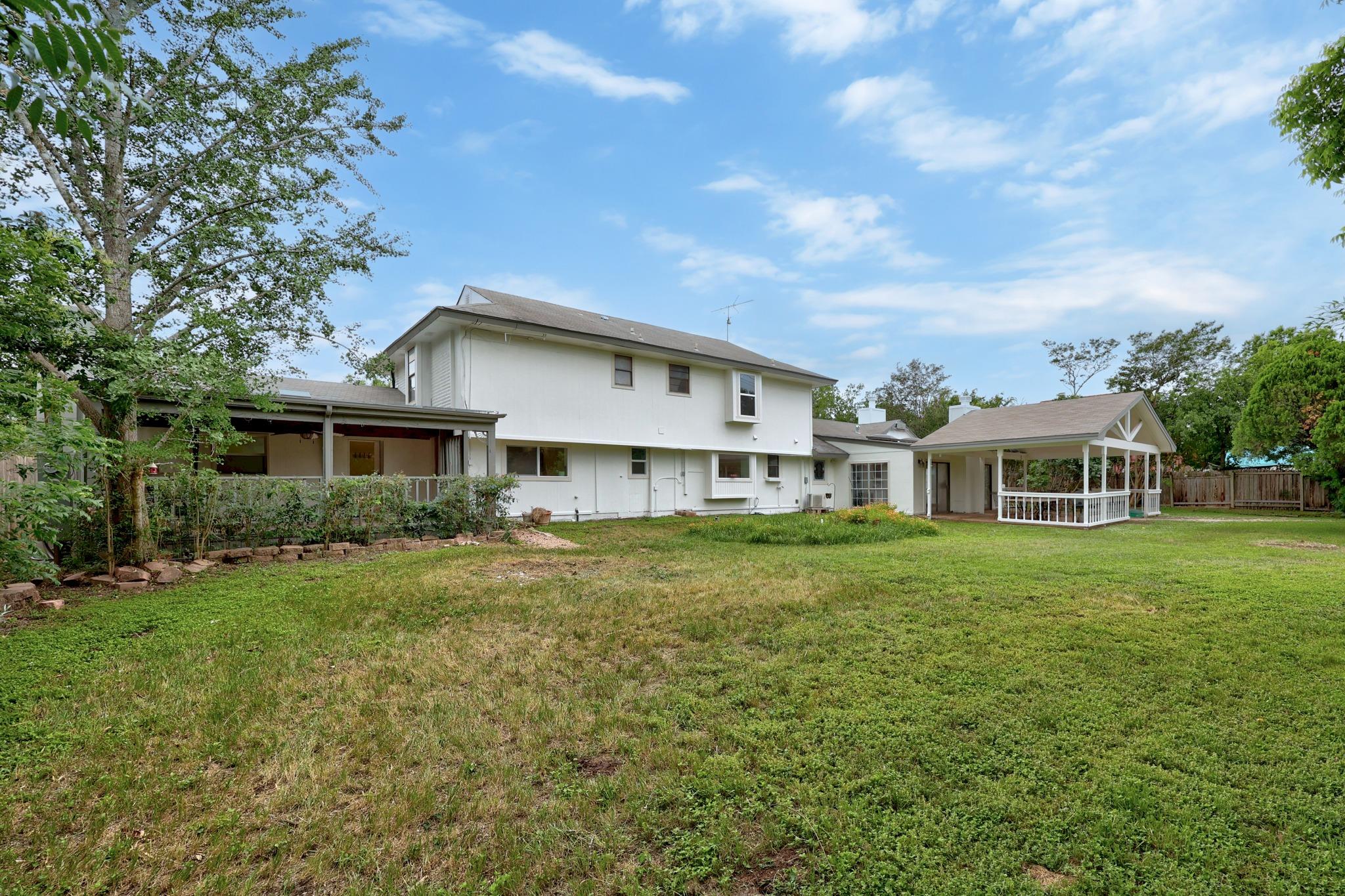 12422 Deer Track Austin TX 78727