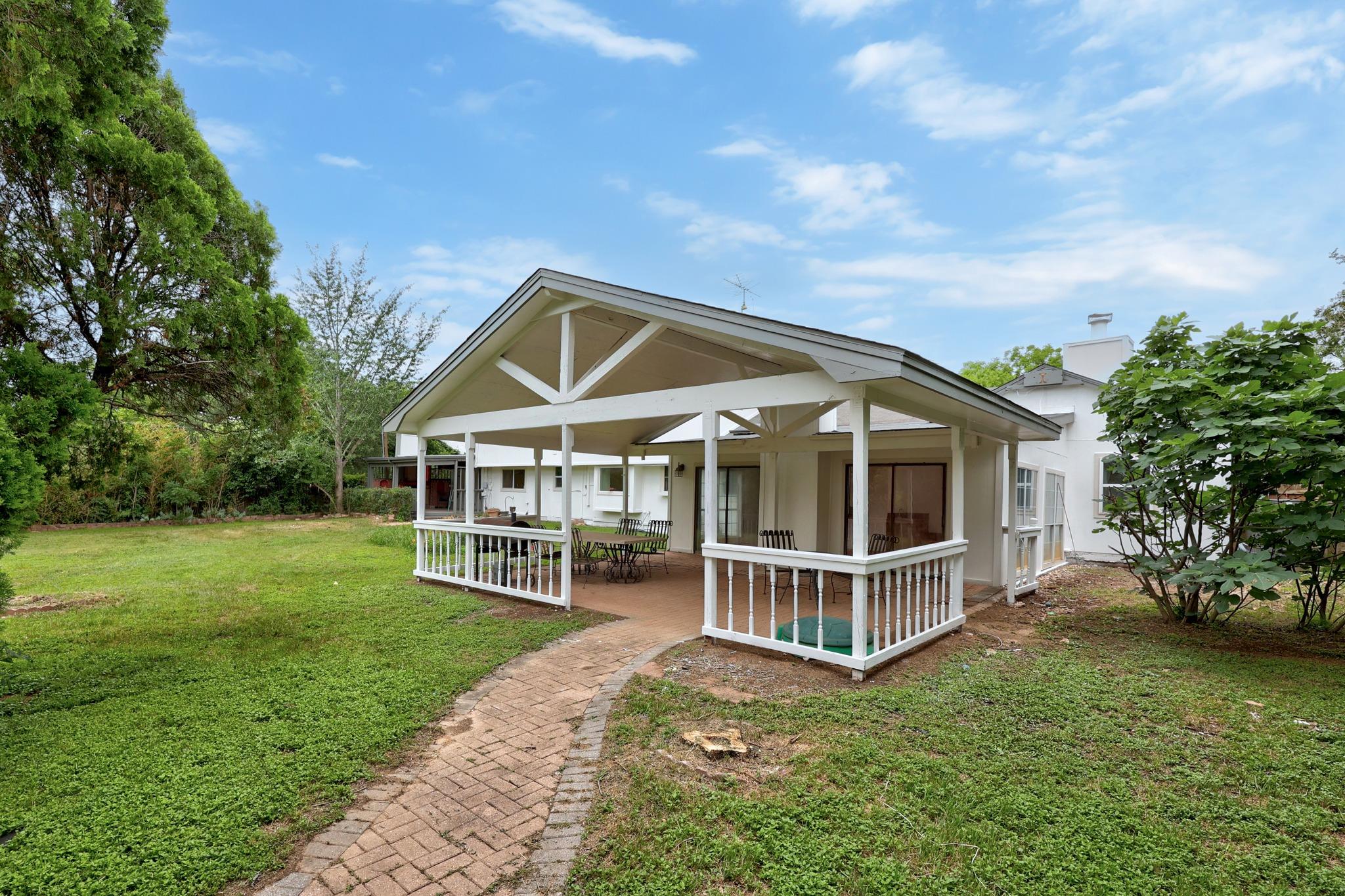 12422 Deer Track Austin TX 78727
