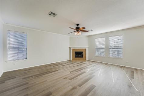 104 Mossy Rock Cove Hutto TX 78634