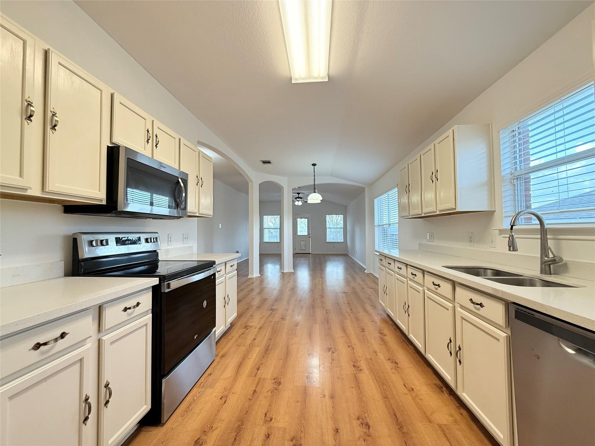 105 Carol Avenue Leander TX 78641