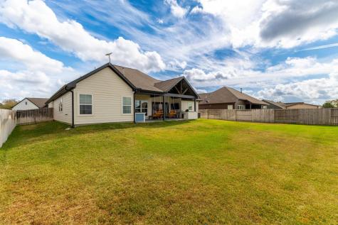 111 Fosters Branch Drive Schulenburg TX 78956