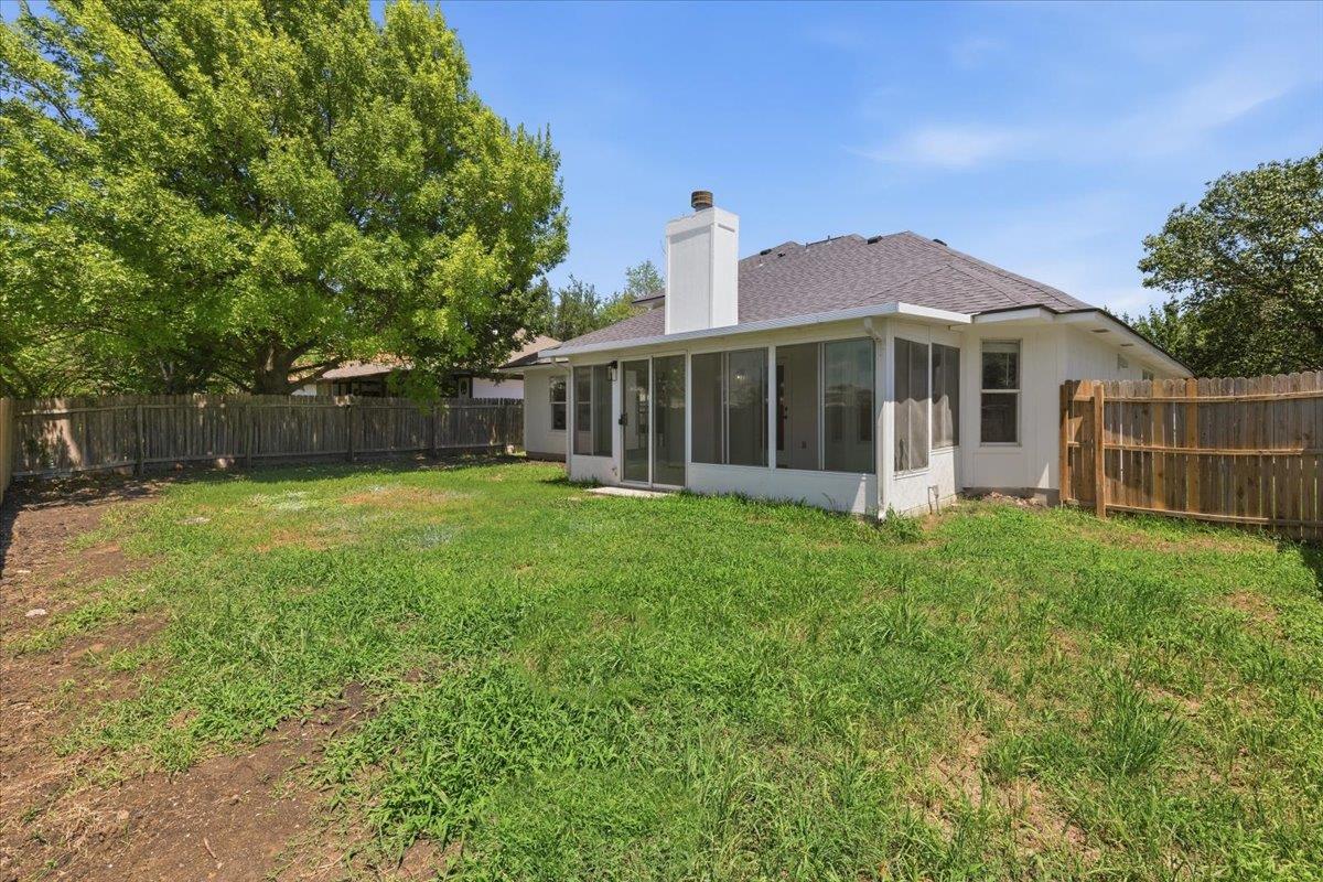 824 Brandi Circle Kyle TX 78640