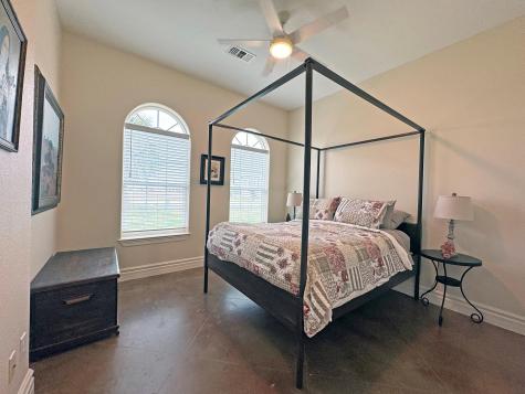 591 E Burgundy Street Port O'connor TX 77982