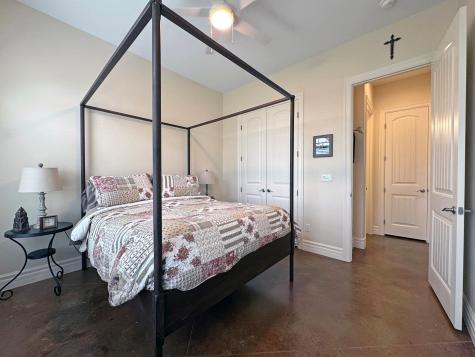 591 E Burgundy Street Port O'connor TX 77982