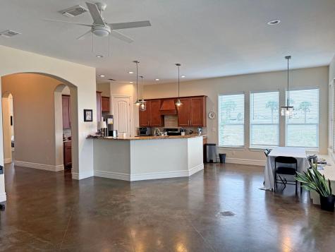 591 E Burgundy Street Port O'connor TX 77982