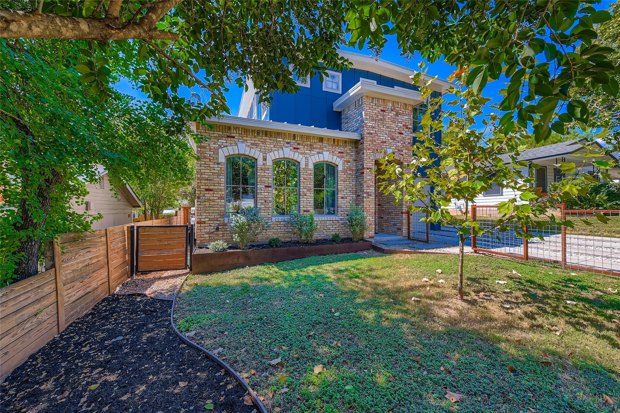 1604 Greenwood Avenue Austin TX 78721
