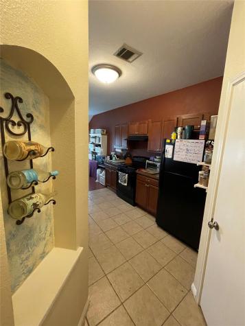 411 Estate Drive Hutto TX 78634