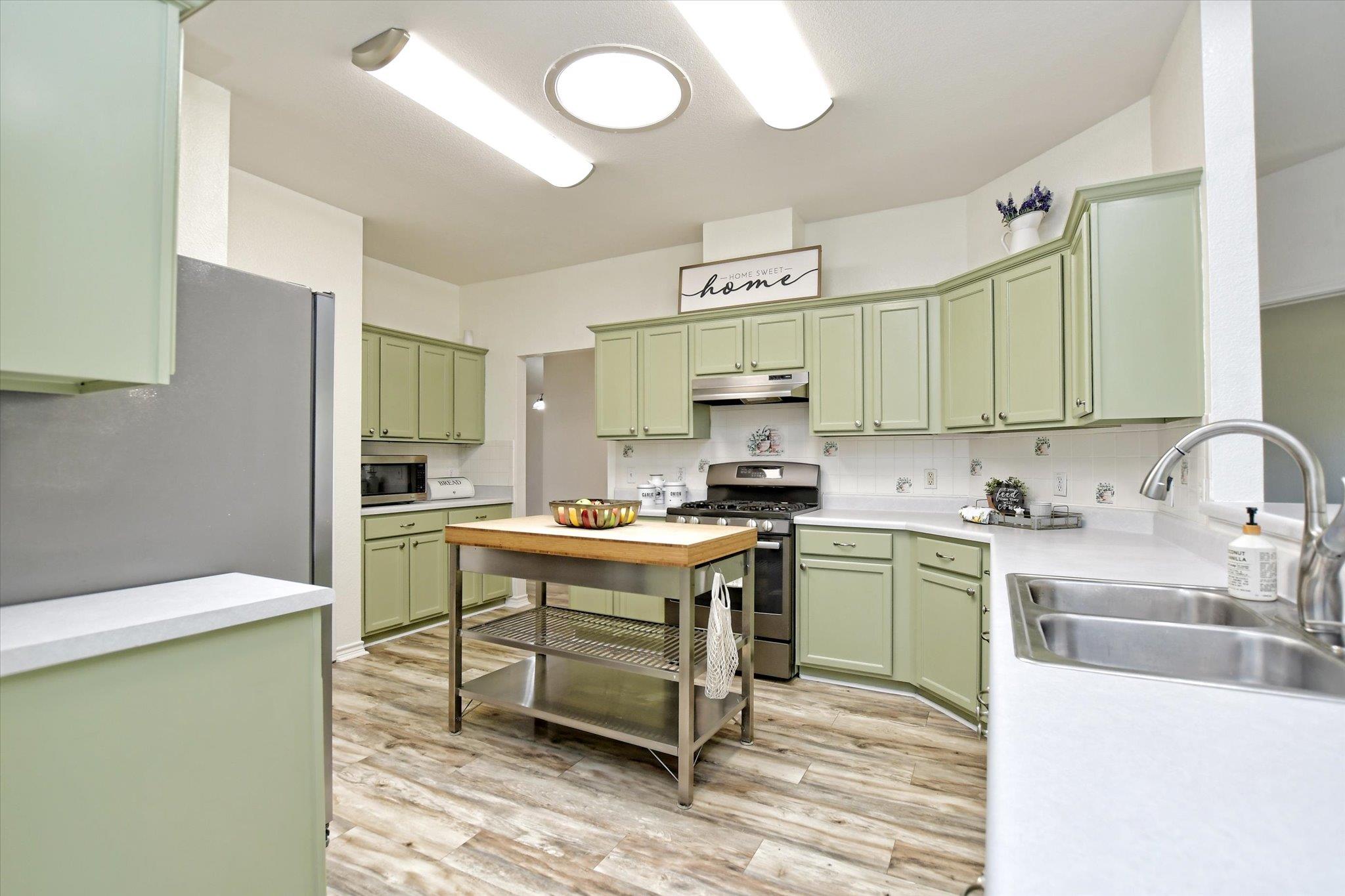 2305 Vernell Way Round Rock TX 78664