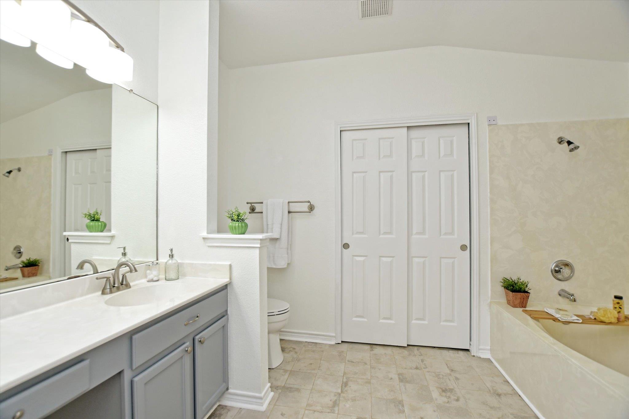2305 Vernell Way Round Rock TX 78664
