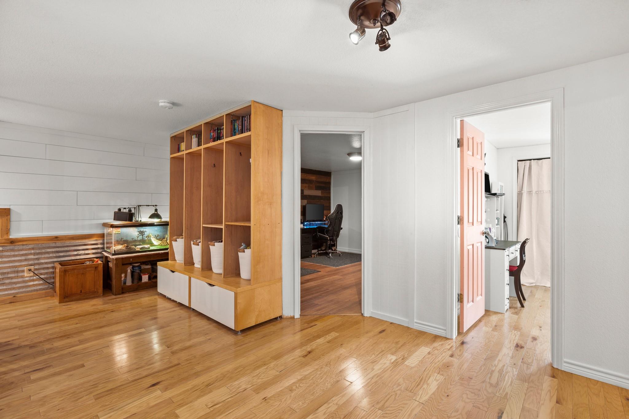 320 Pecan 3 Florence TX 76527