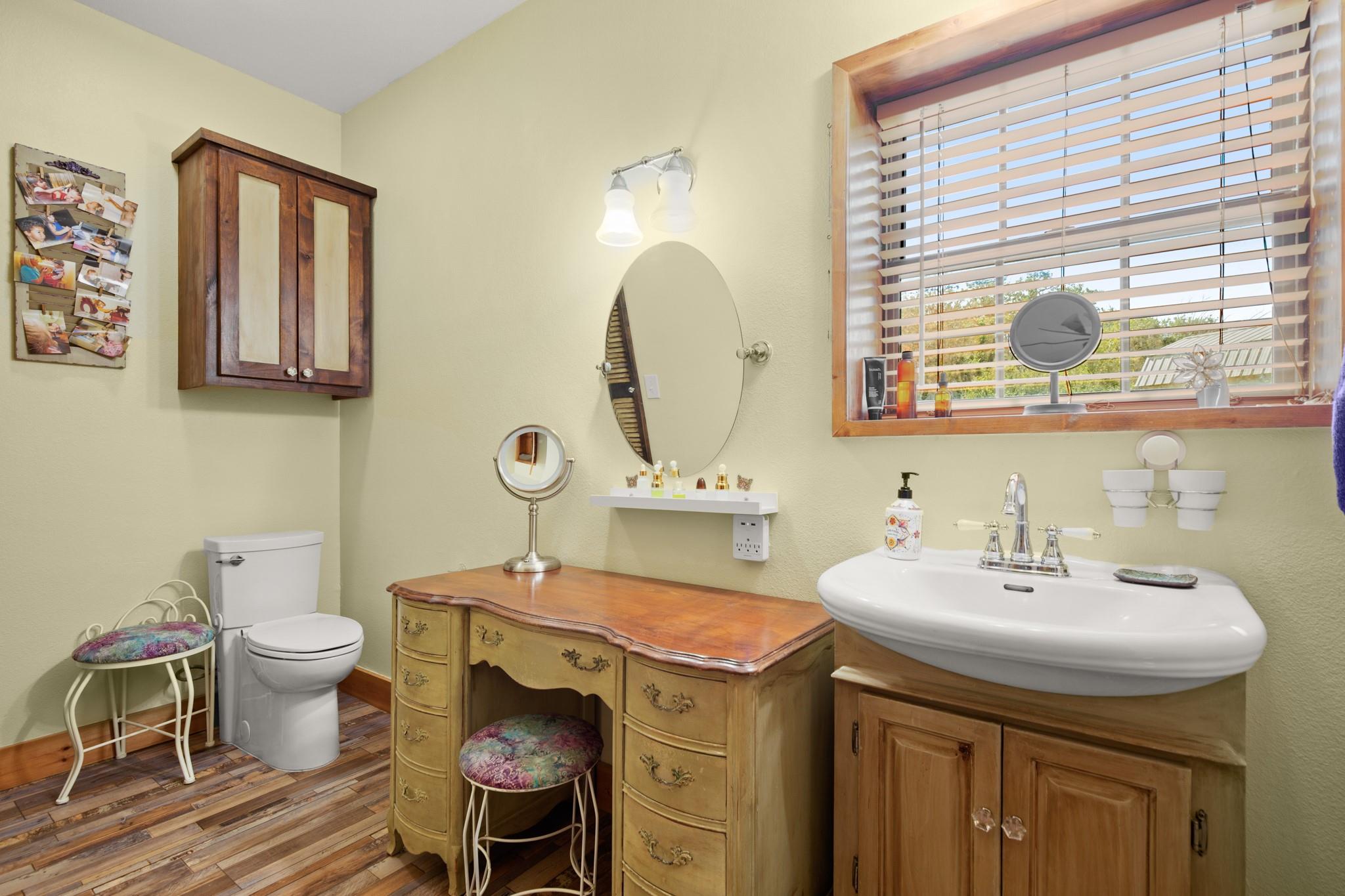 320 Pecan 3 Florence TX 76527