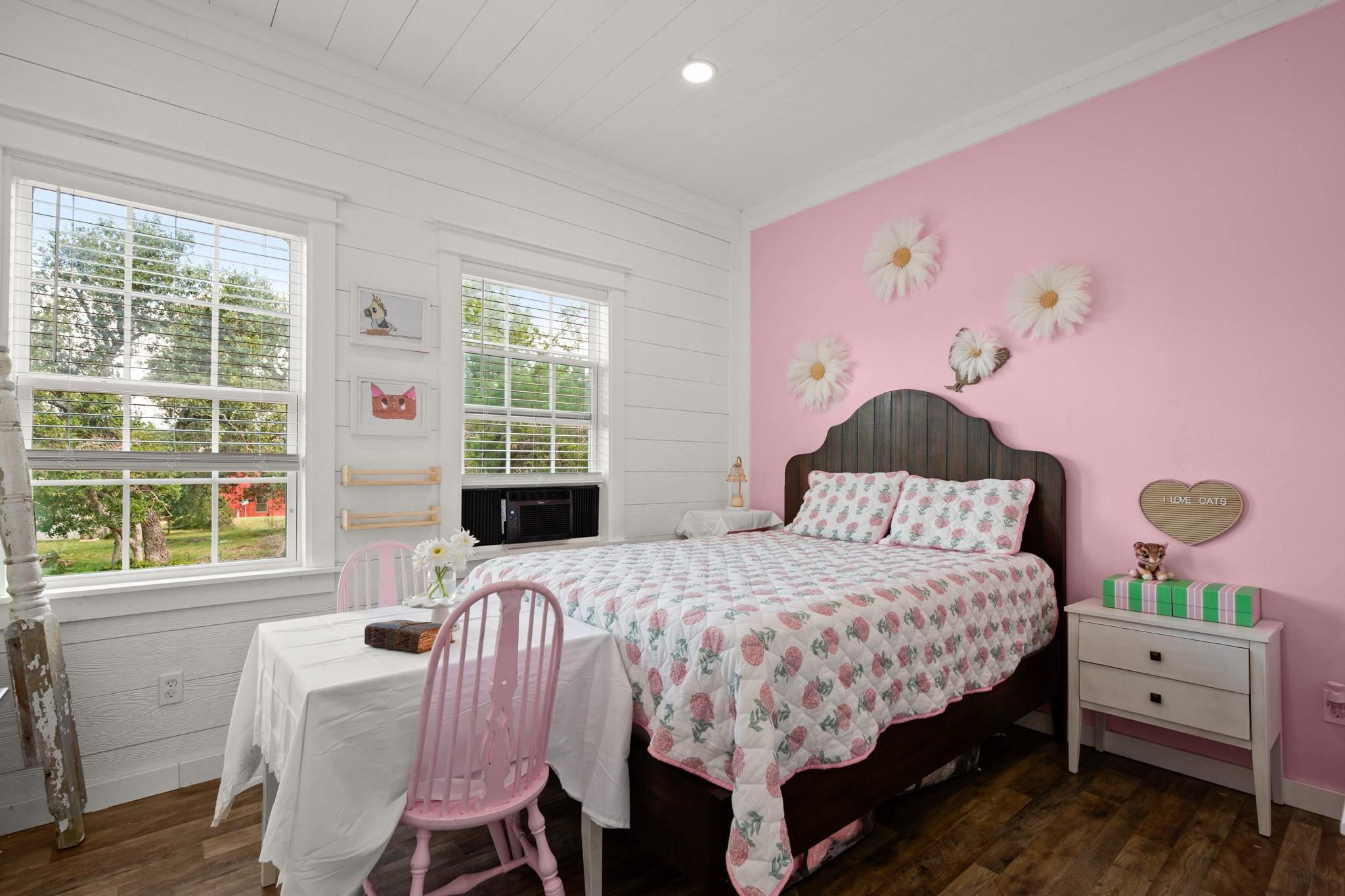 320 Pecan 3 Florence TX 76527