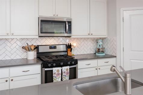348 Lacey Oak Loop San Marcos TX 78666