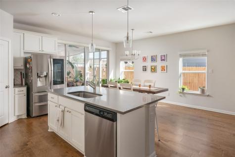 348 Lacey Oak Loop San Marcos TX 78666