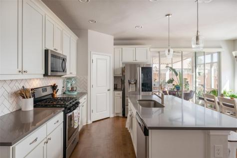 348 Lacey Oak Loop San Marcos TX 78666