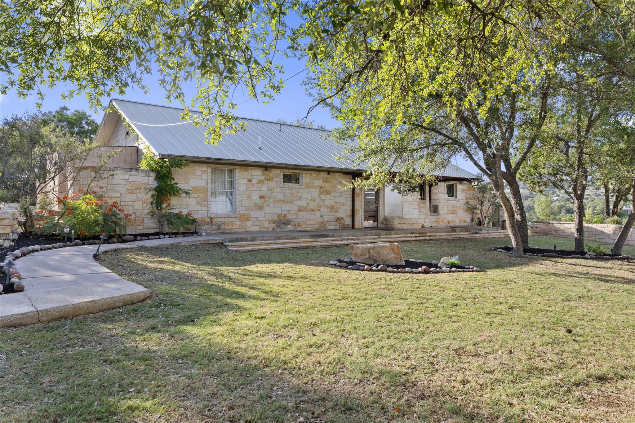 21301 Kathy Lane Spicewood TX 78669
