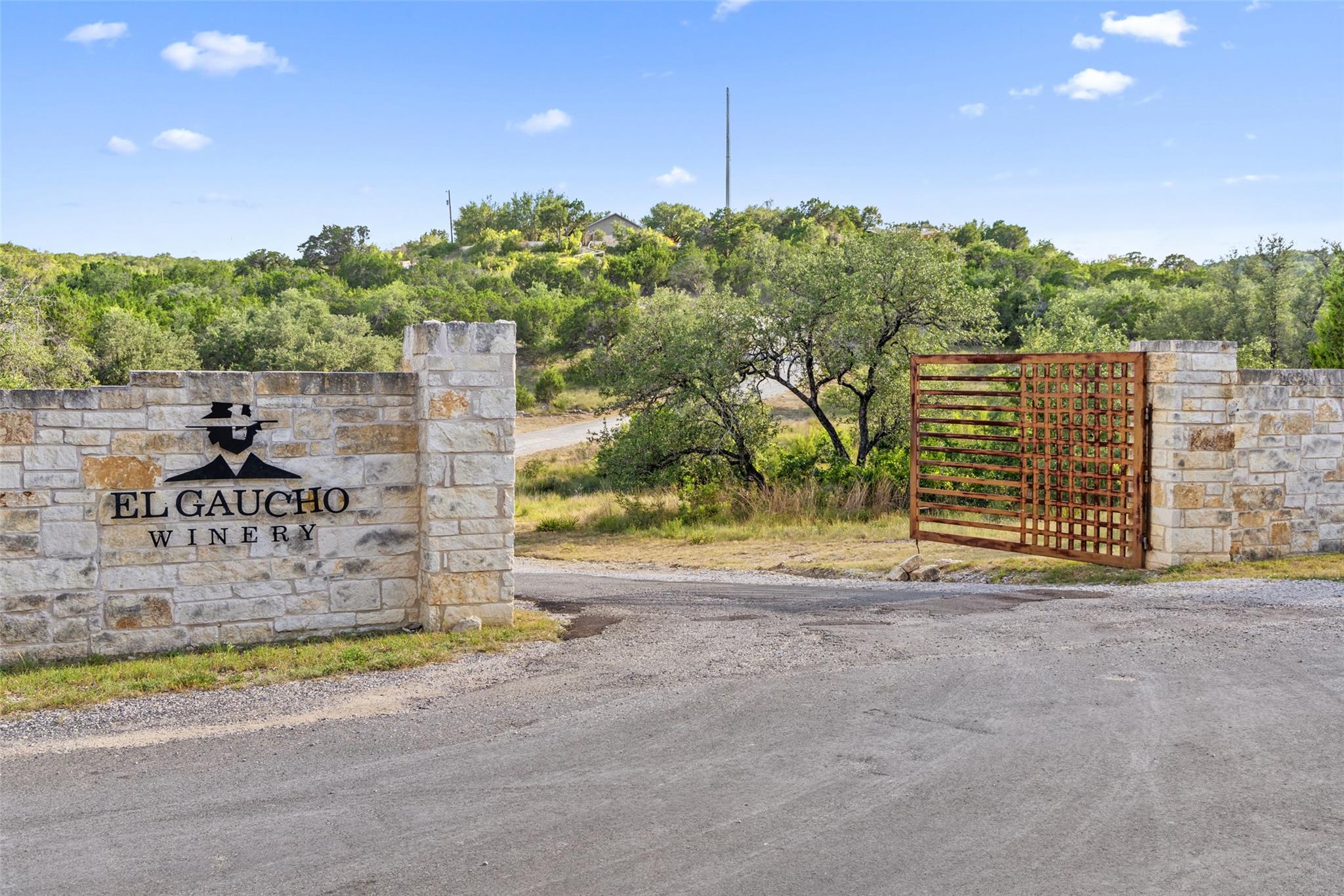 21301 Kathy Lane Spicewood TX 78669