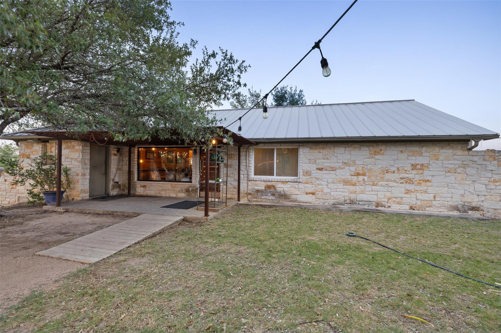 21301 Kathy Lane Spicewood TX 78669