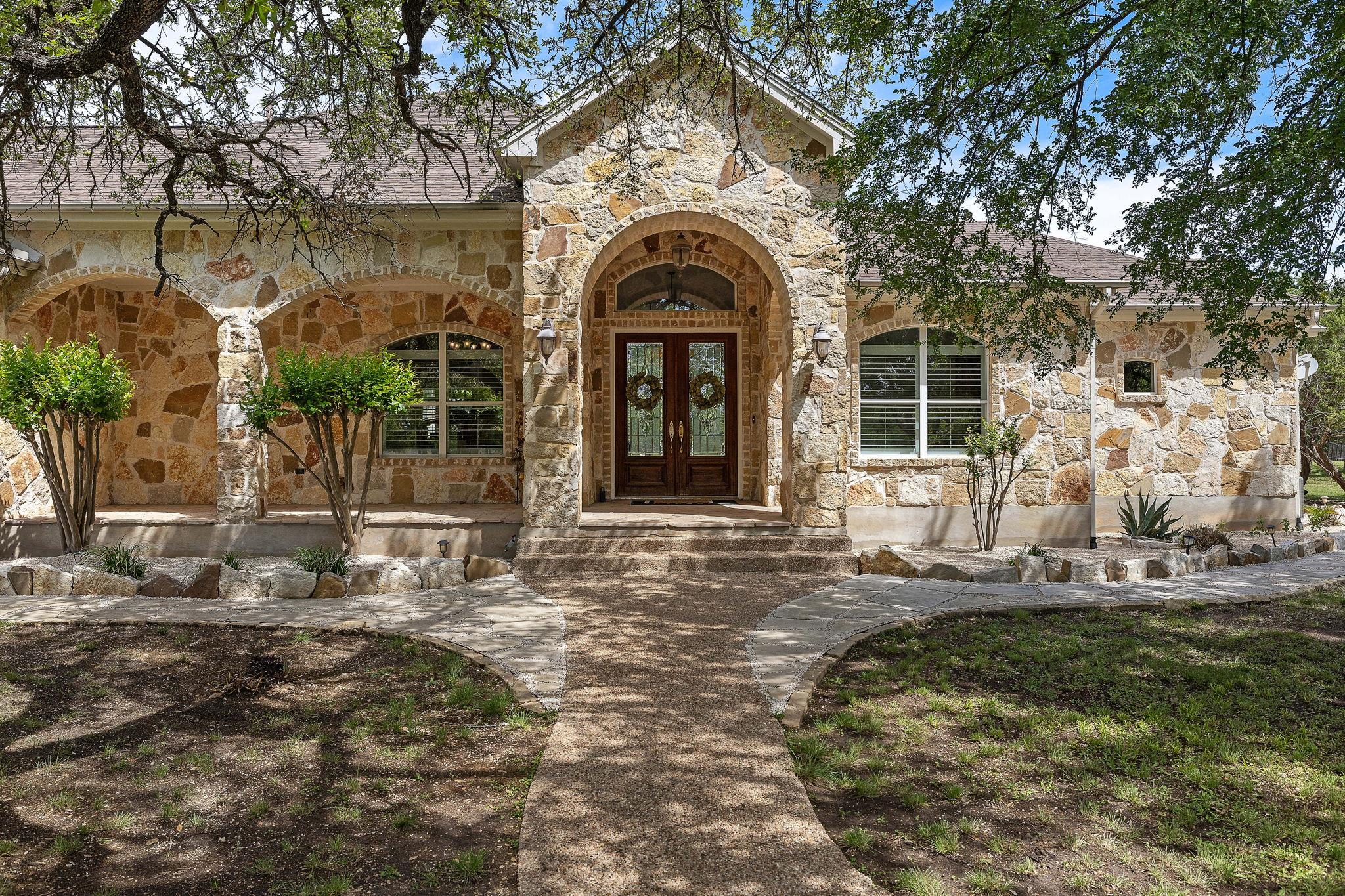 100 Palomino Cove Jarrell TX 76537