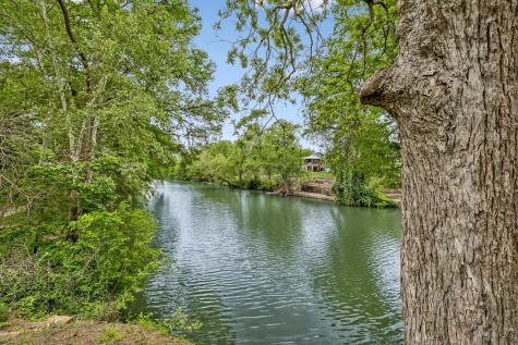 900 Boenig Street Seguin TX 78155