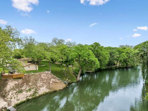 900 Boenig Street Seguin TX 78155