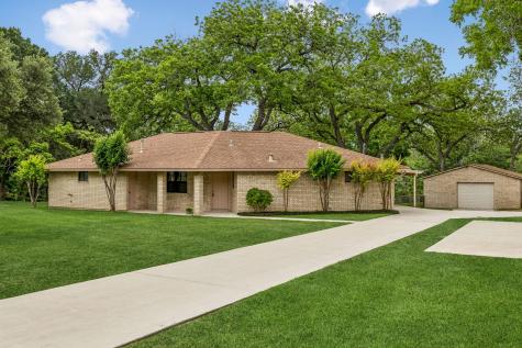 900 Boenig Street Seguin TX 78155