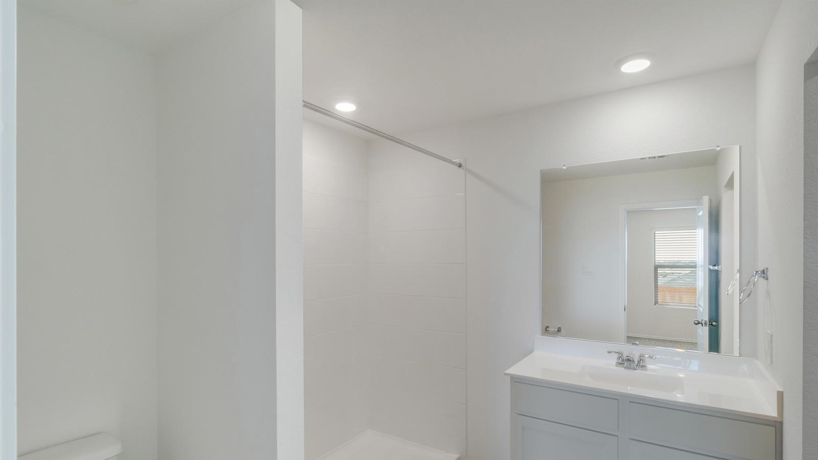 110 Schuenemann Way Uhland TX 78640