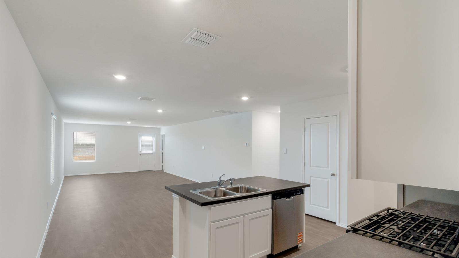 110 Schuenemann Way Uhland TX 78640