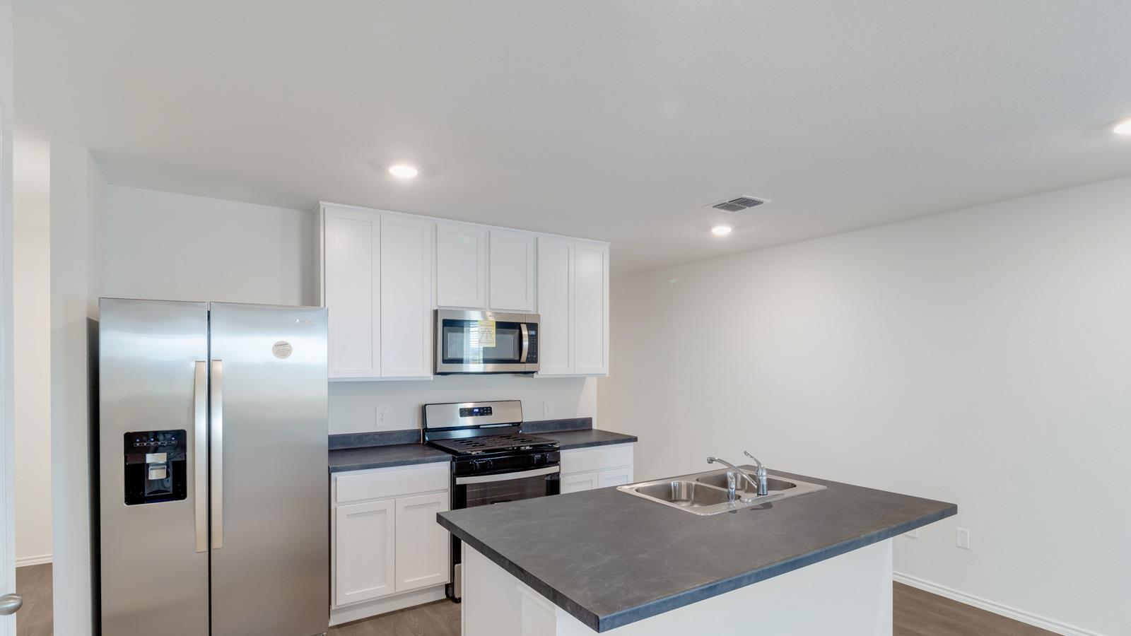 110 Schuenemann Way Uhland TX 78640