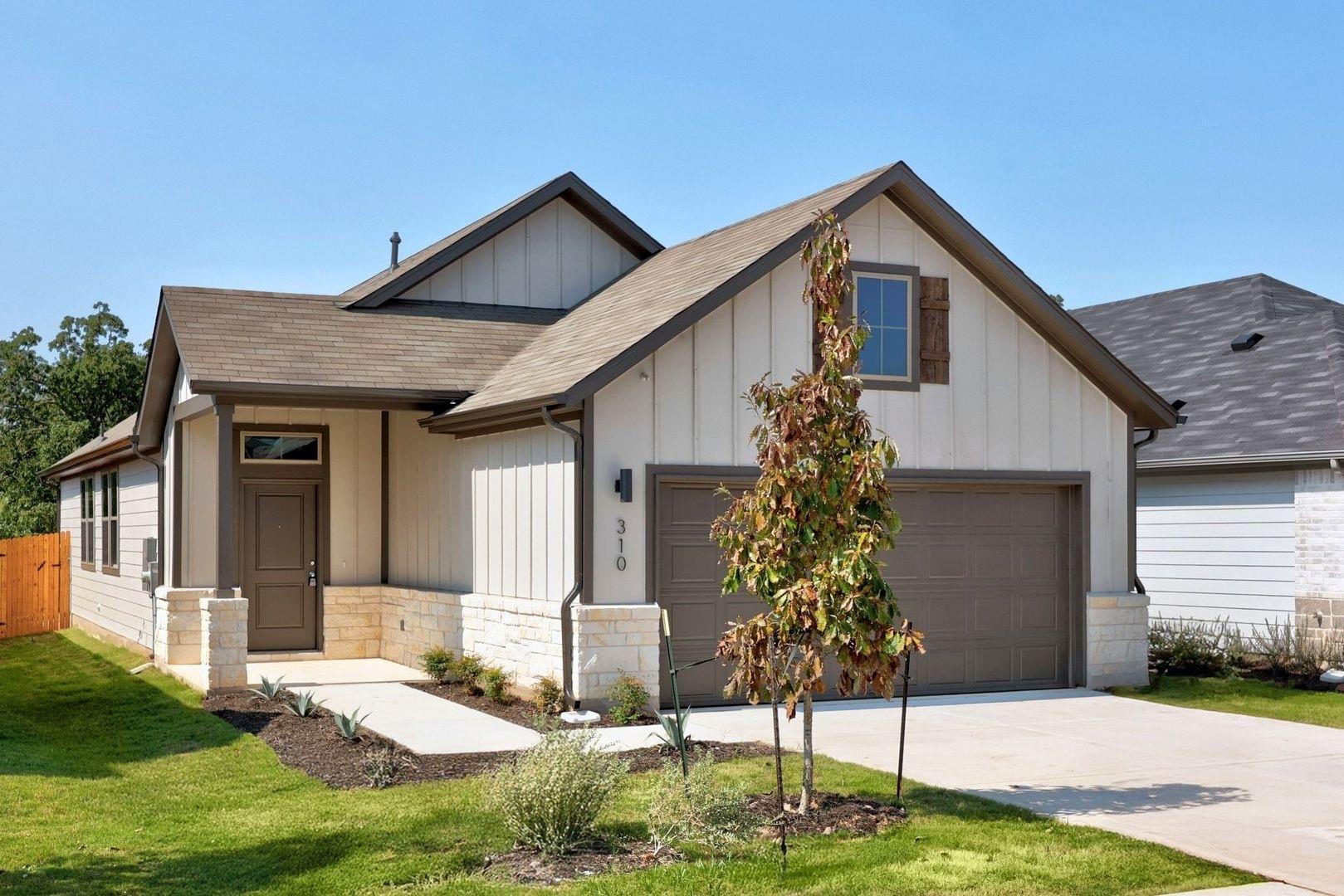 310 Bendecido Loop Elgin TX 78621