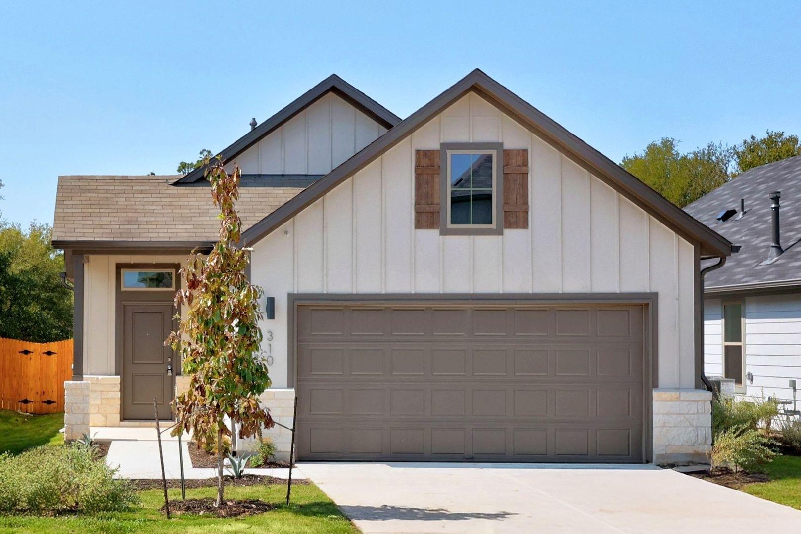 310 Bendecido Loop Elgin TX 78621