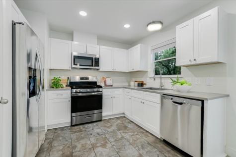 8349 Alvin High Lane Austin TX 78729