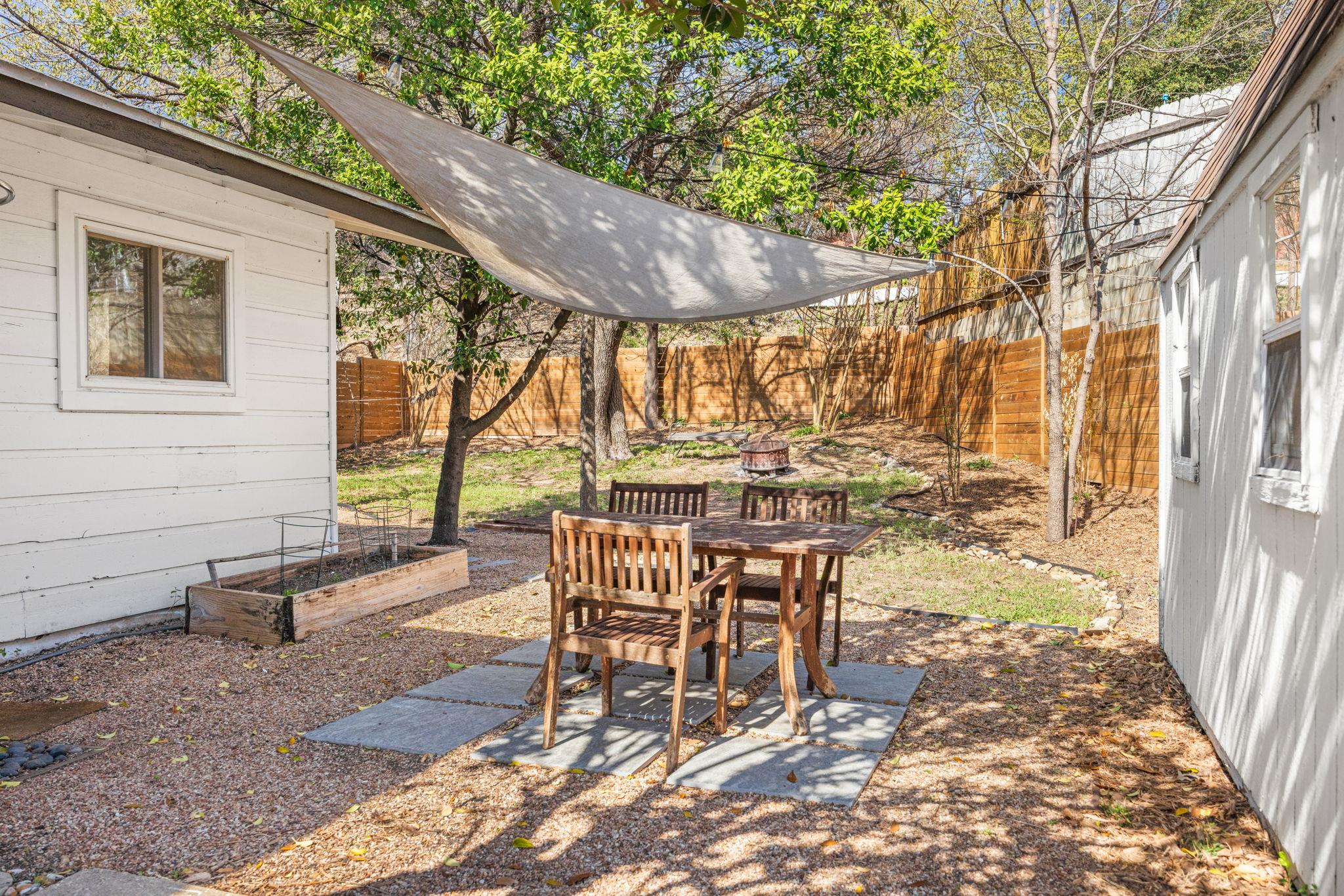5002 Ledesma Road Austin TX 78721