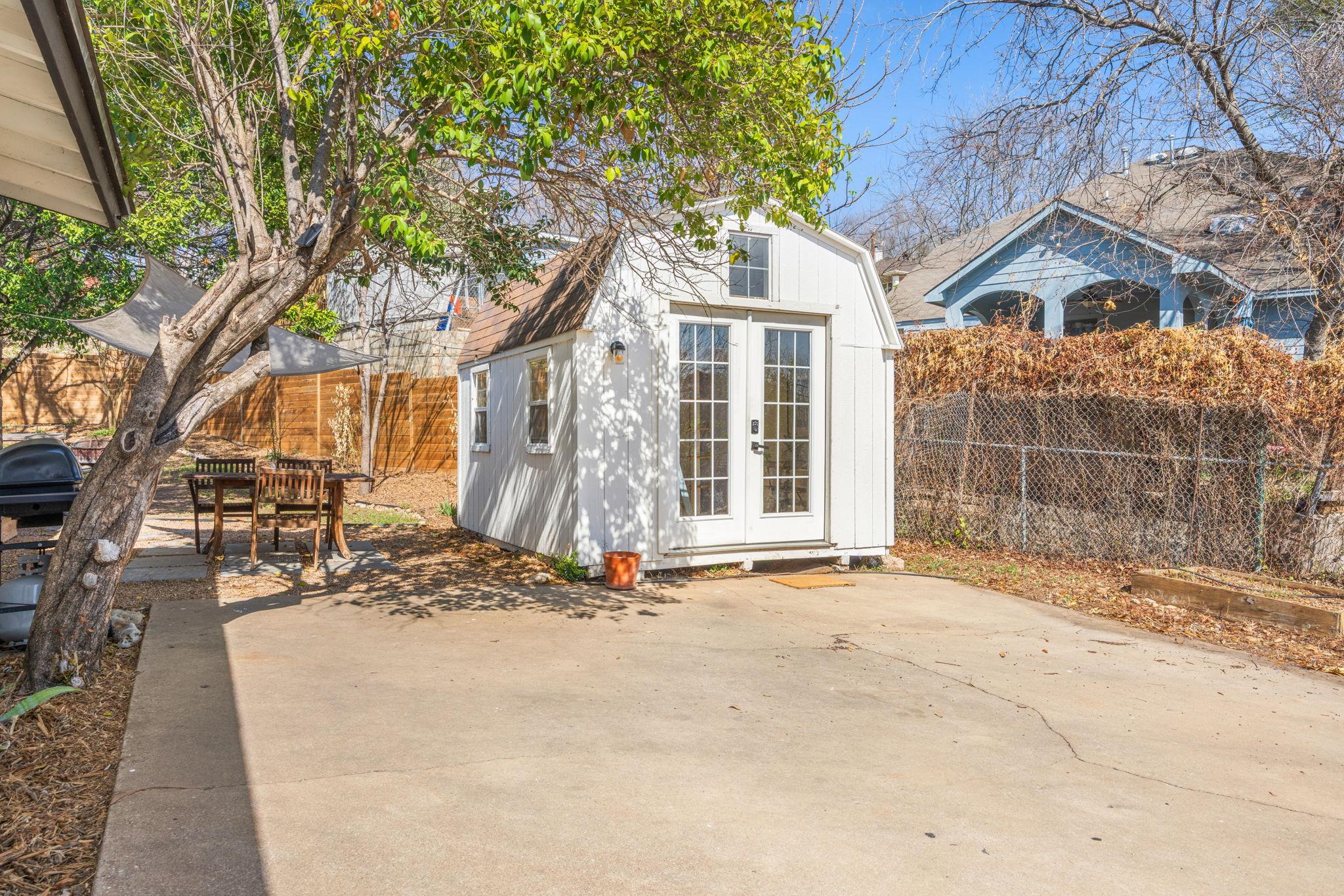 5002 Ledesma Road Austin TX 78721