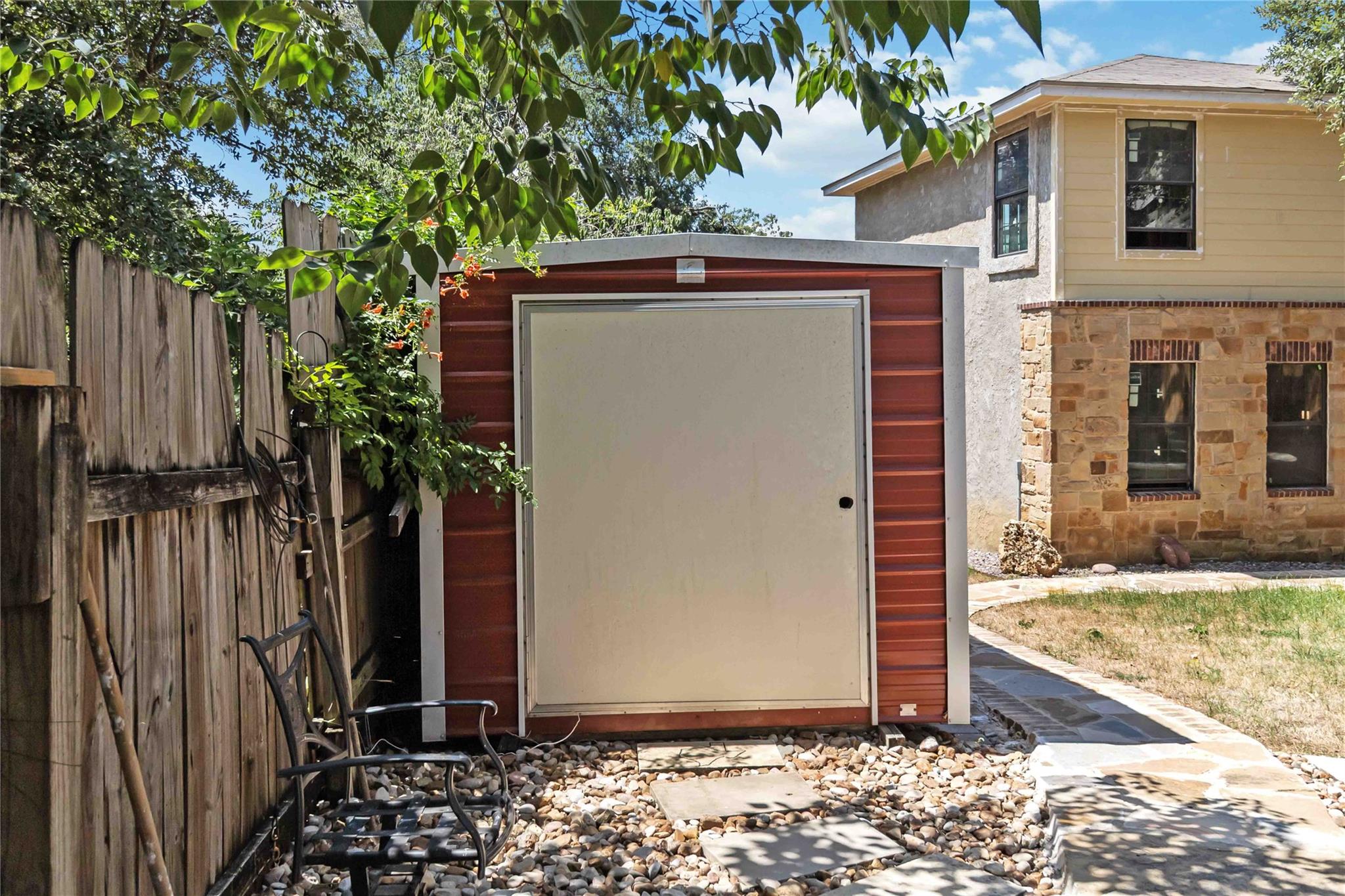 1002 Walter Street Austin TX 78702