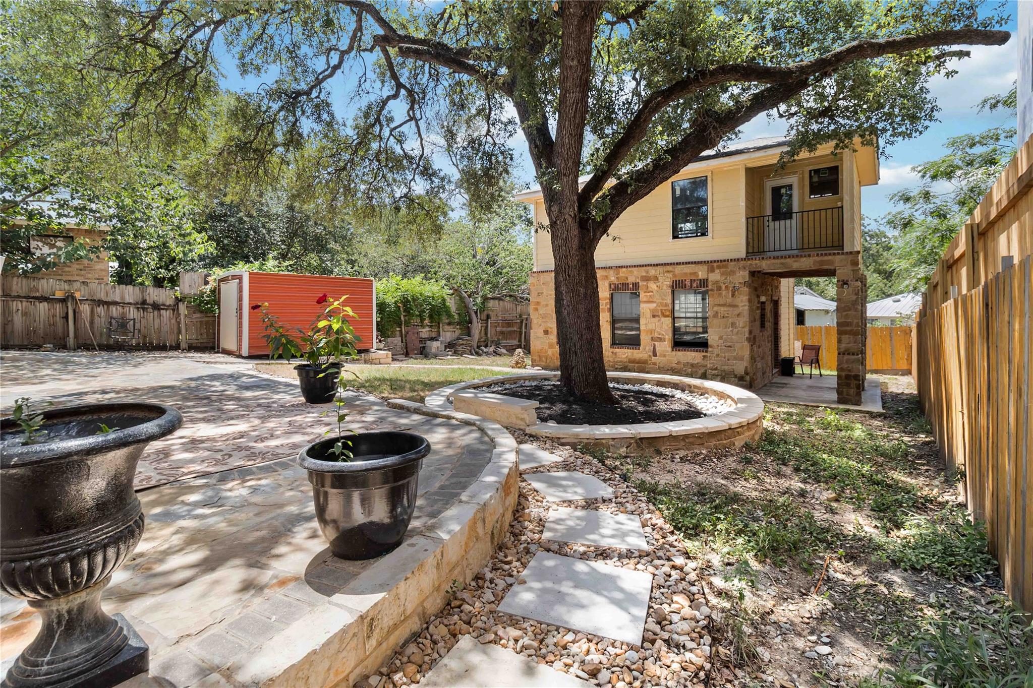 1002 Walter Street Austin TX 78702