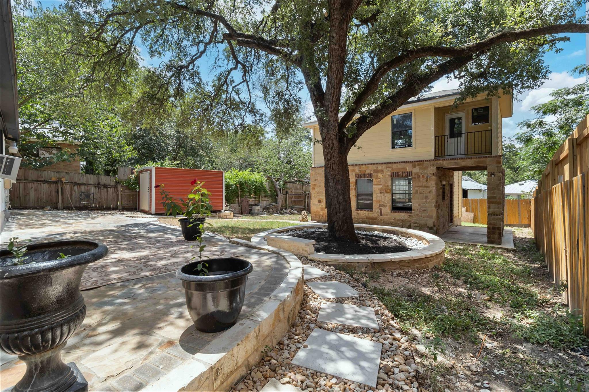 1002 Walter Street Austin TX 78702