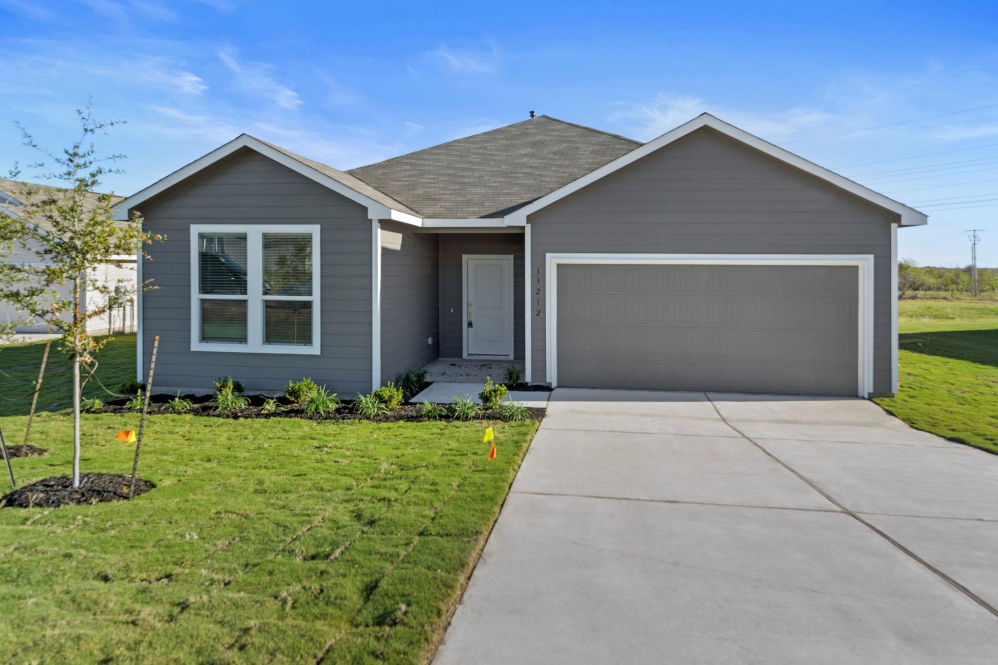 13212 Eastland Drive Mustang Ridge TX 78610