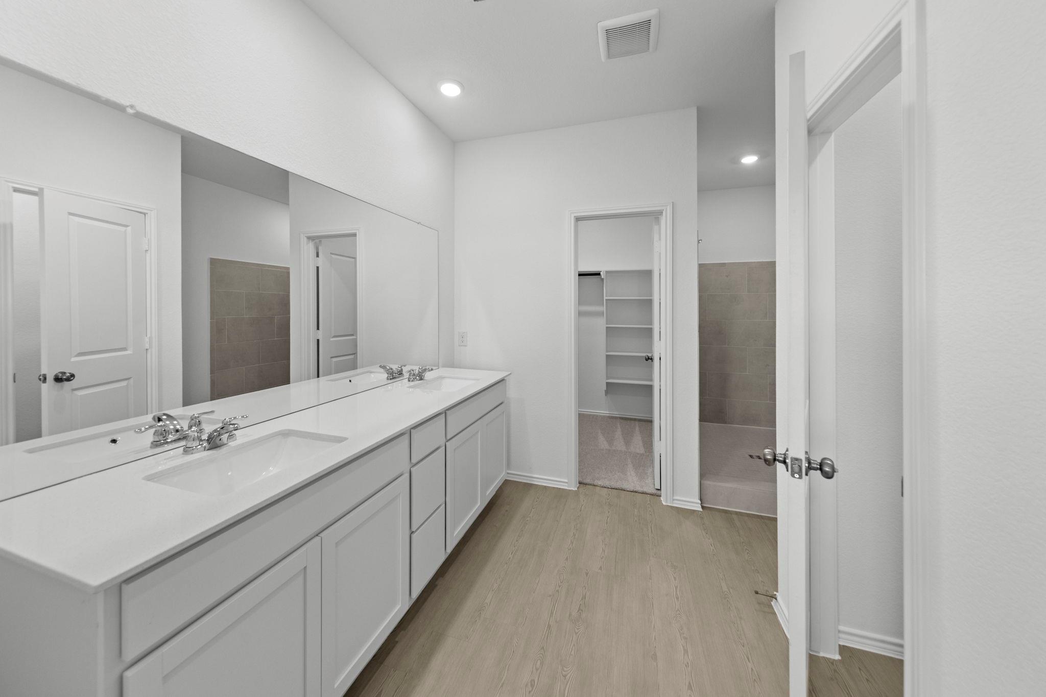 13212 Eastland Drive Mustang Ridge TX 78610