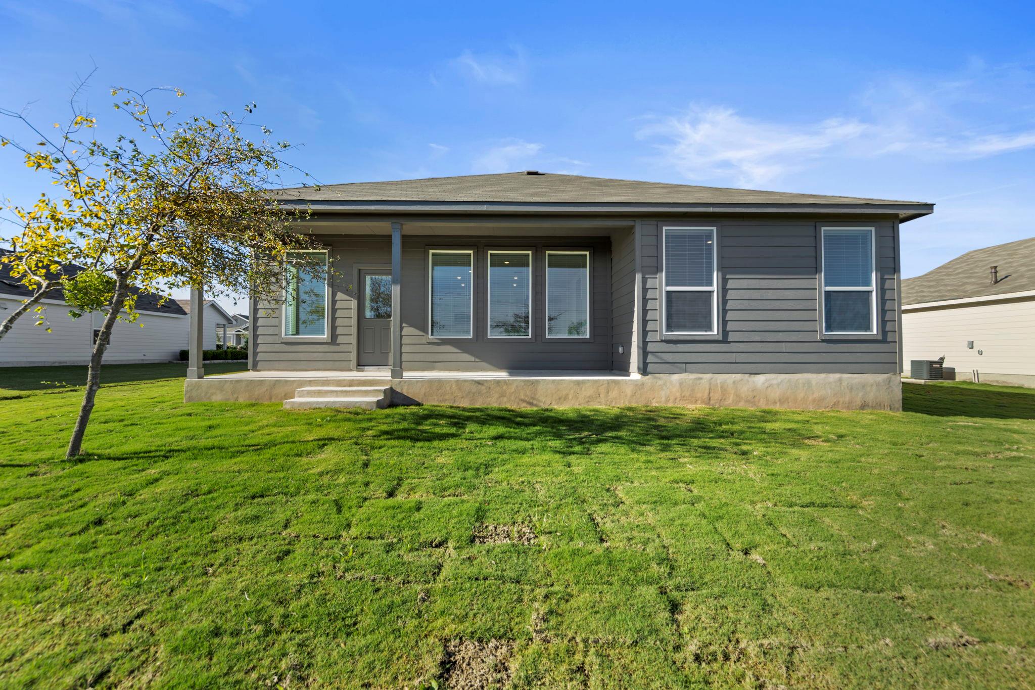 13212 Eastland Drive Mustang Ridge TX 78610